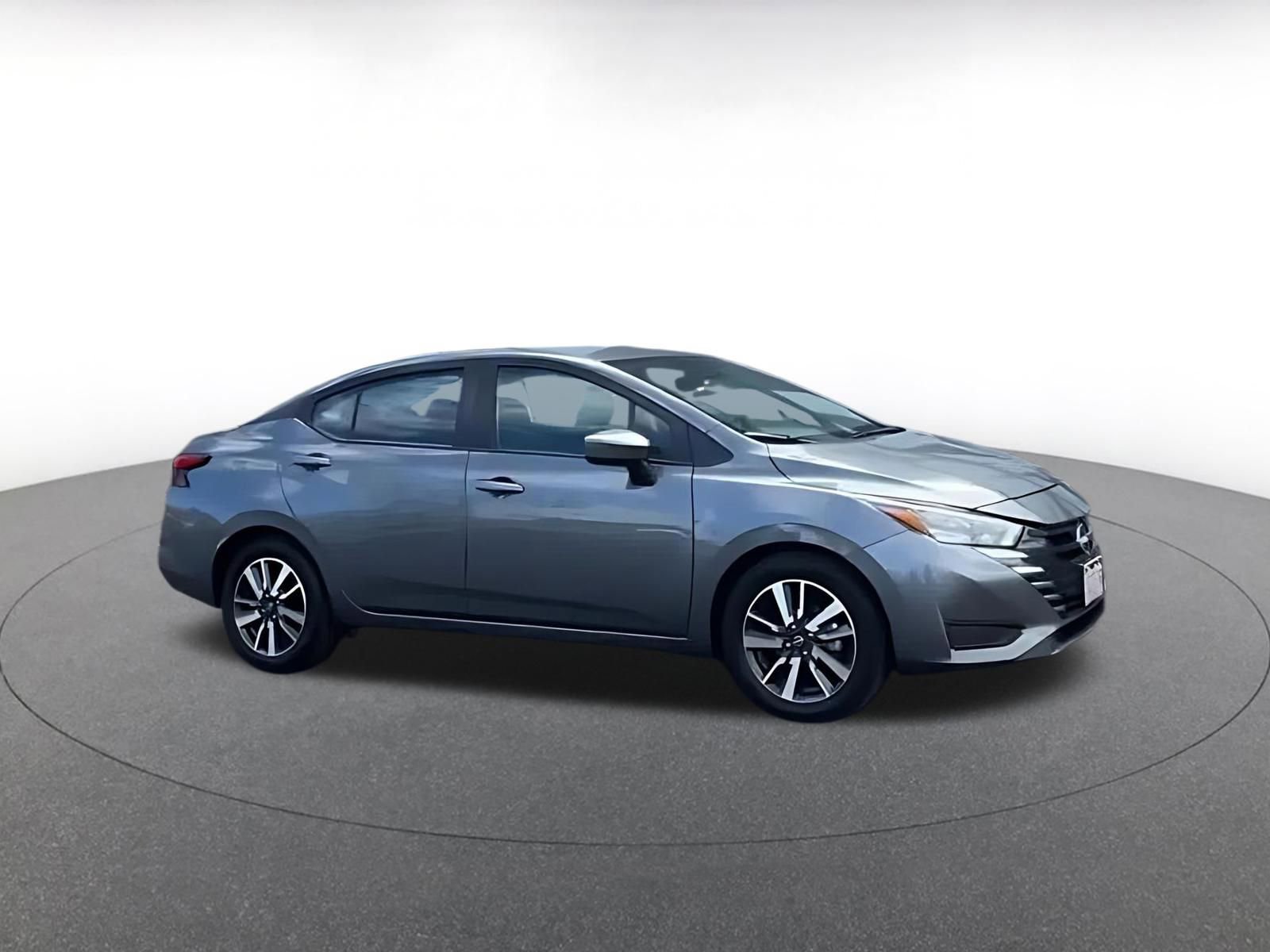 Used 2025 Nissan Versa SV FWD video 2