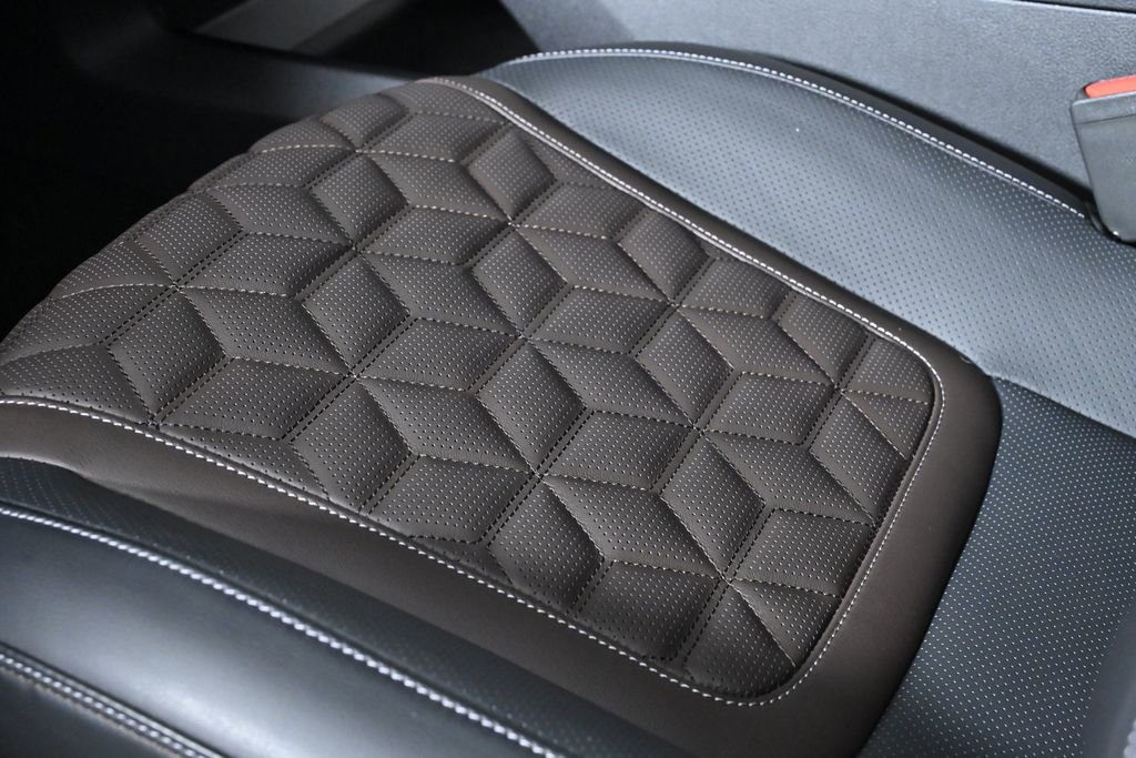 New 2025 Nissan Armada Platinum Reserve image 23