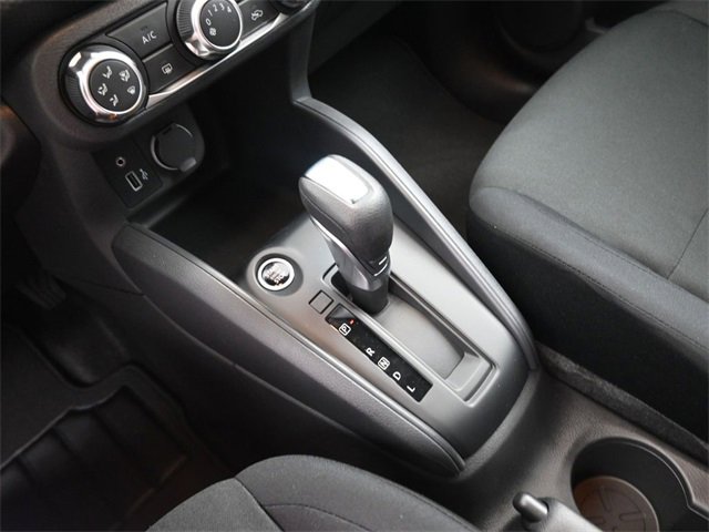 New 2025 Nissan Kicks Play S image 33