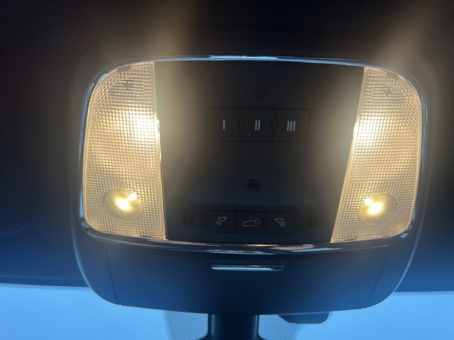 Used 2022 Jeep Grand Cherokee Laredo X image 30