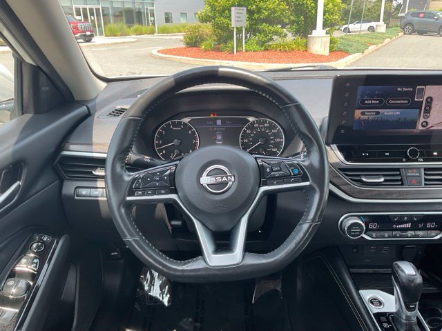 Used 2024 Nissan Altima 2.5 SL AWD/4WD image 16