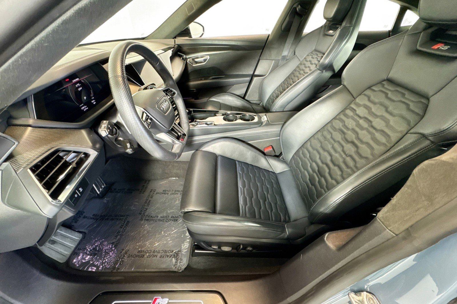 Used 2024 Audi RS e-tron GT image 19