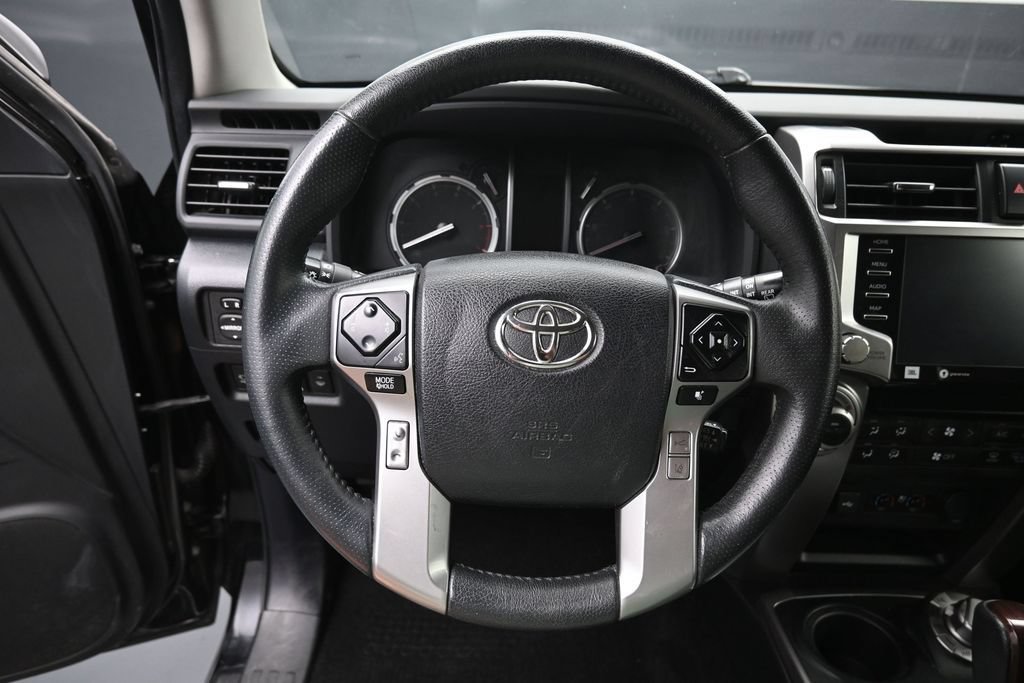 Certified 2022 Toyota 4Runner Limited AWD/4WD image 17