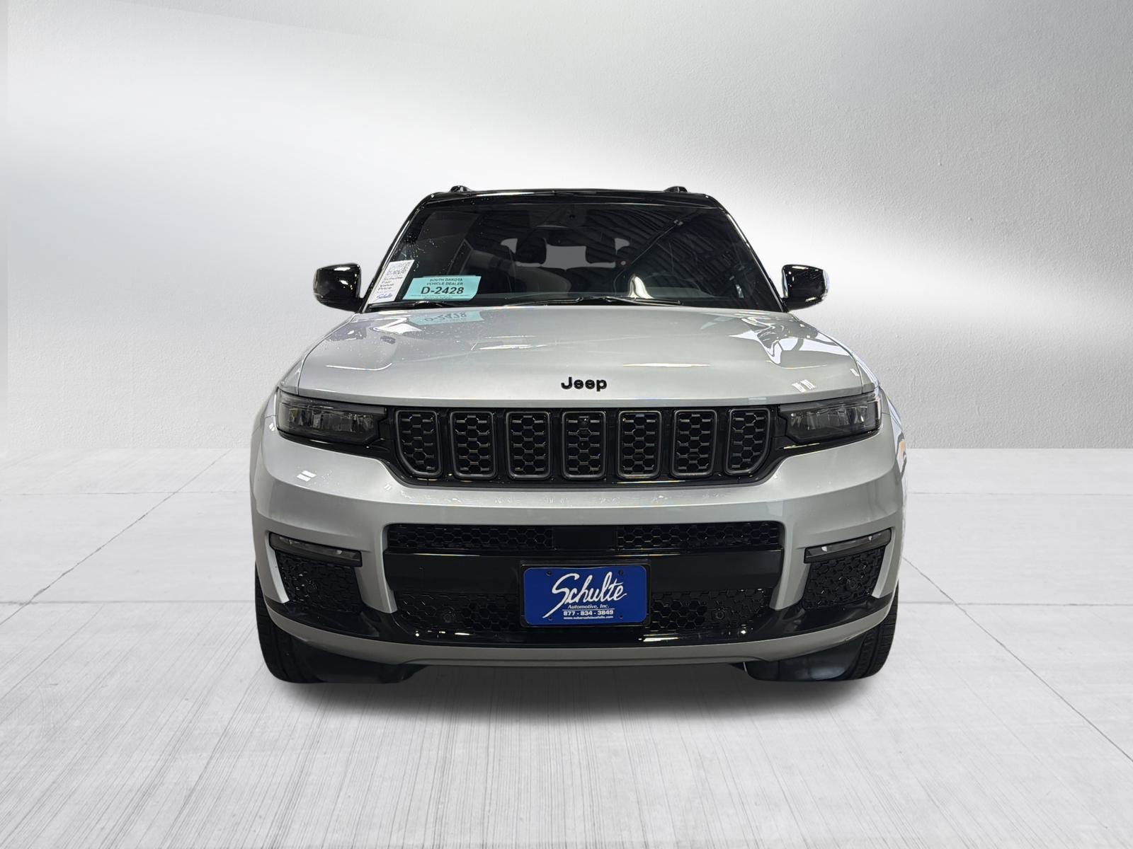 Used 2025 Jeep Grand Cherokee L Summit w/ Obsidian Package image 2