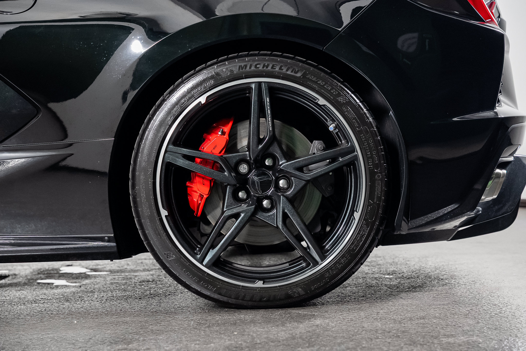 Used 2021 Chevrolet Corvette Stingray Preferred Cpe w/ Z51 Performance Package RWD image 19