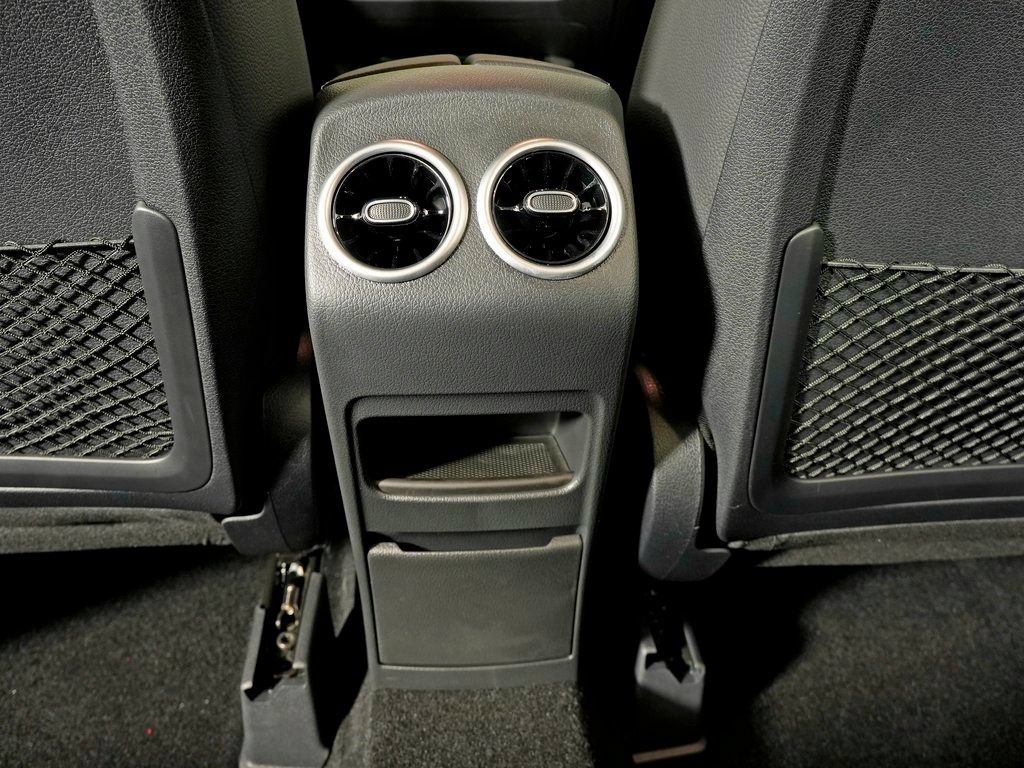 Certified 2026 Mercedes-Benz GLB 250 4MATIC image 29