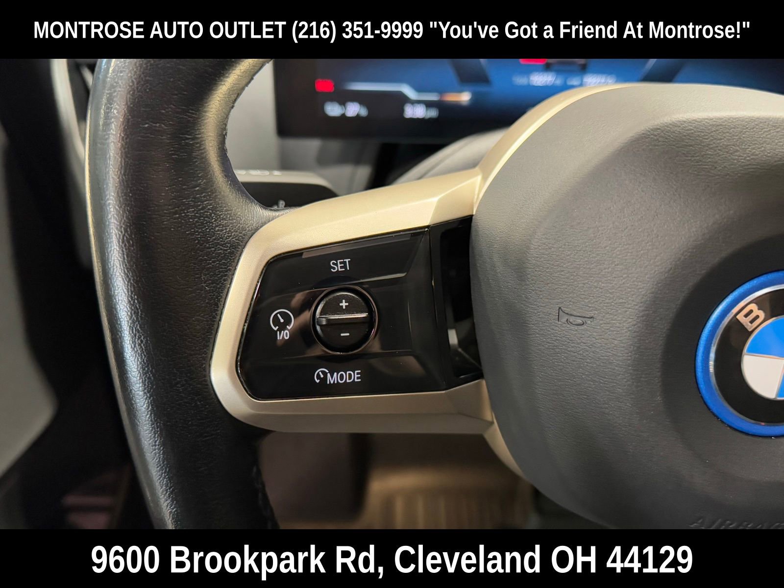 Used 2022 BMW iX xDrive50 w/ Convenience Package image 18