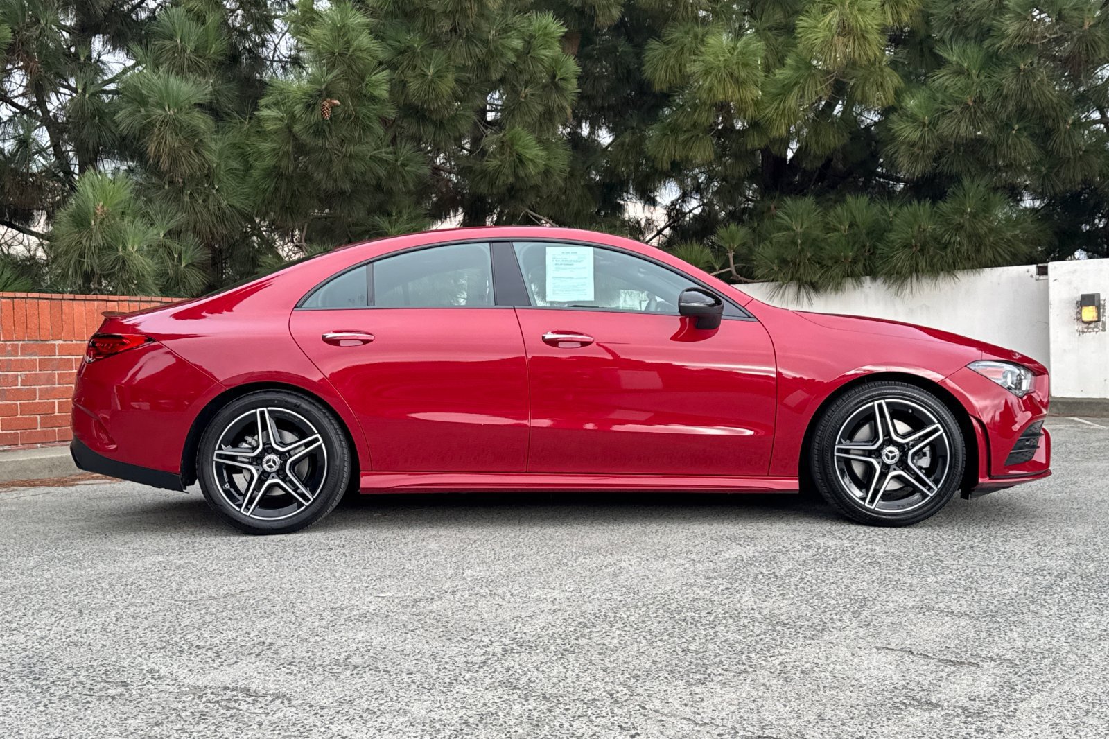 Used 2022 Mercedes-Benz CLA 250 image 3