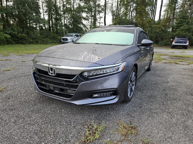 Used 2018 Honda Accord Touring image 2
