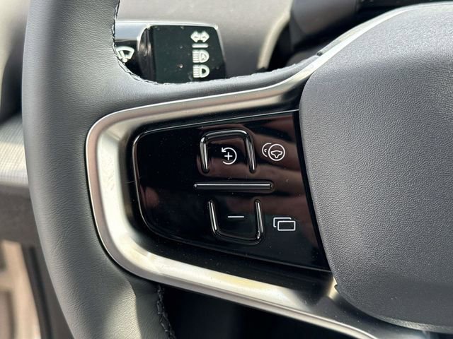 New 2026 Volvo EX30 Cross Country Ultra image 27