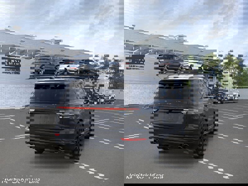 New 2026 Lincoln Aviator Reserve image 8