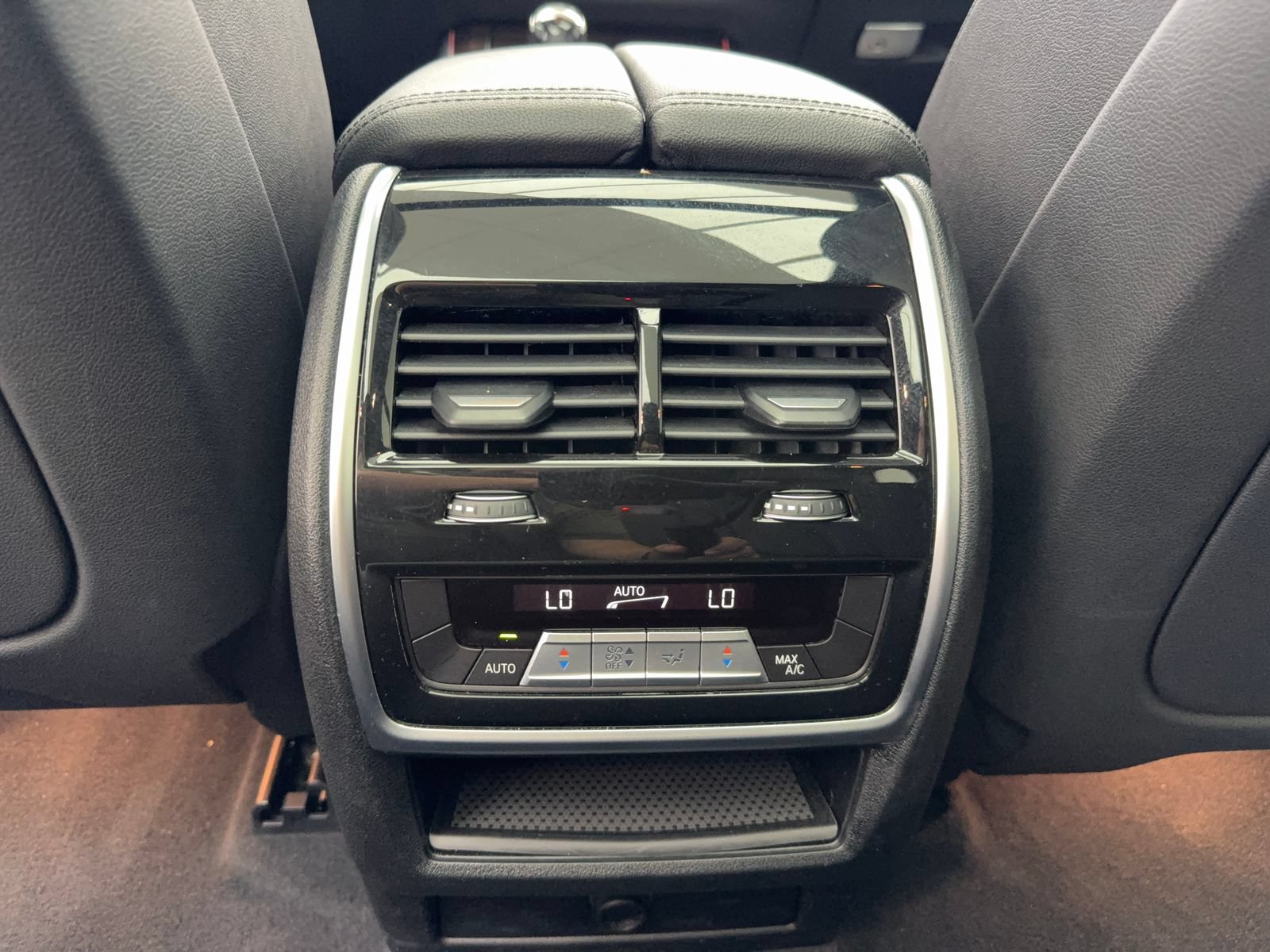 Used 2021 BMW X5 xDrive40i w/ Convenience Package AWD/4WD image 39