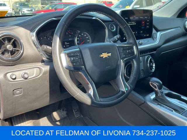 Used 2023 Chevrolet Blazer LT w/ Midnight/Sport Edition FWD image 7