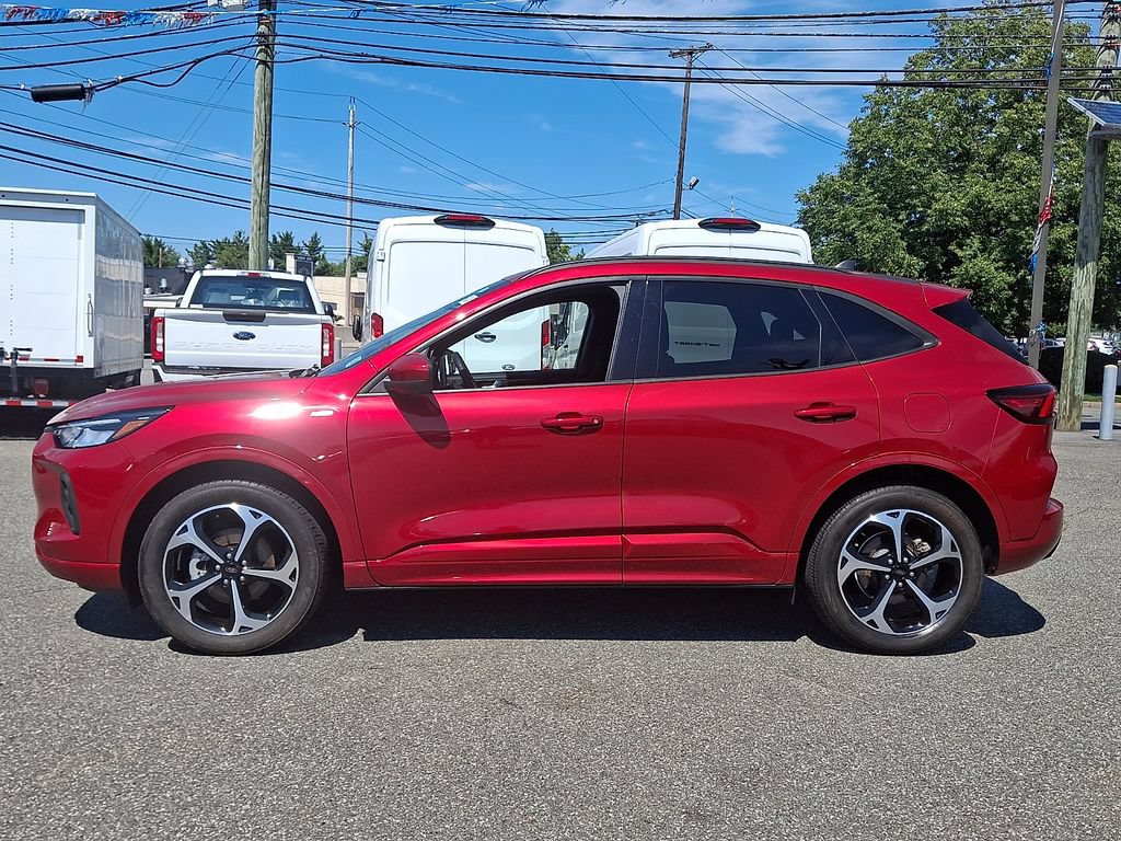 Used 2023 Ford Escape ST-Line Select w/ Tech Pack #2 AWD/4WD image 7