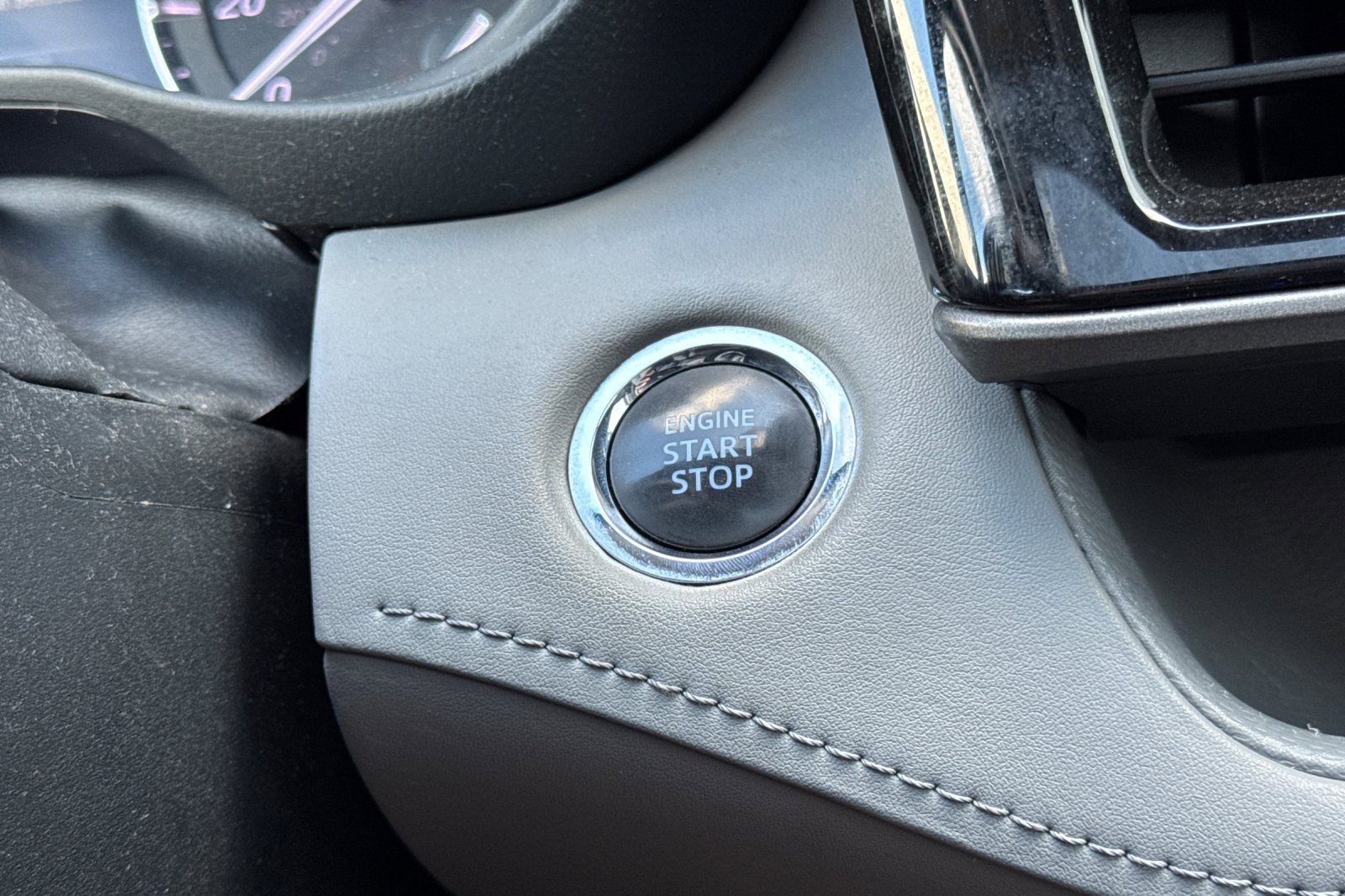 Used 2022 Toyota Highlander XLE image 36