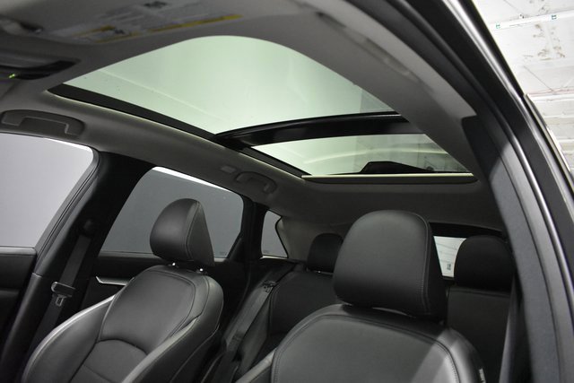 Used 2025 INFINITI QX50 Luxe image 17