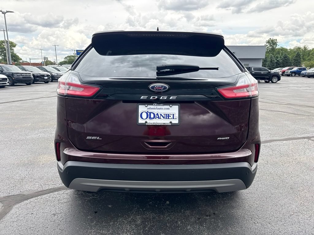 Used 2024 Ford Edge SEL w/ Convenience Package AWD/4WD image 6