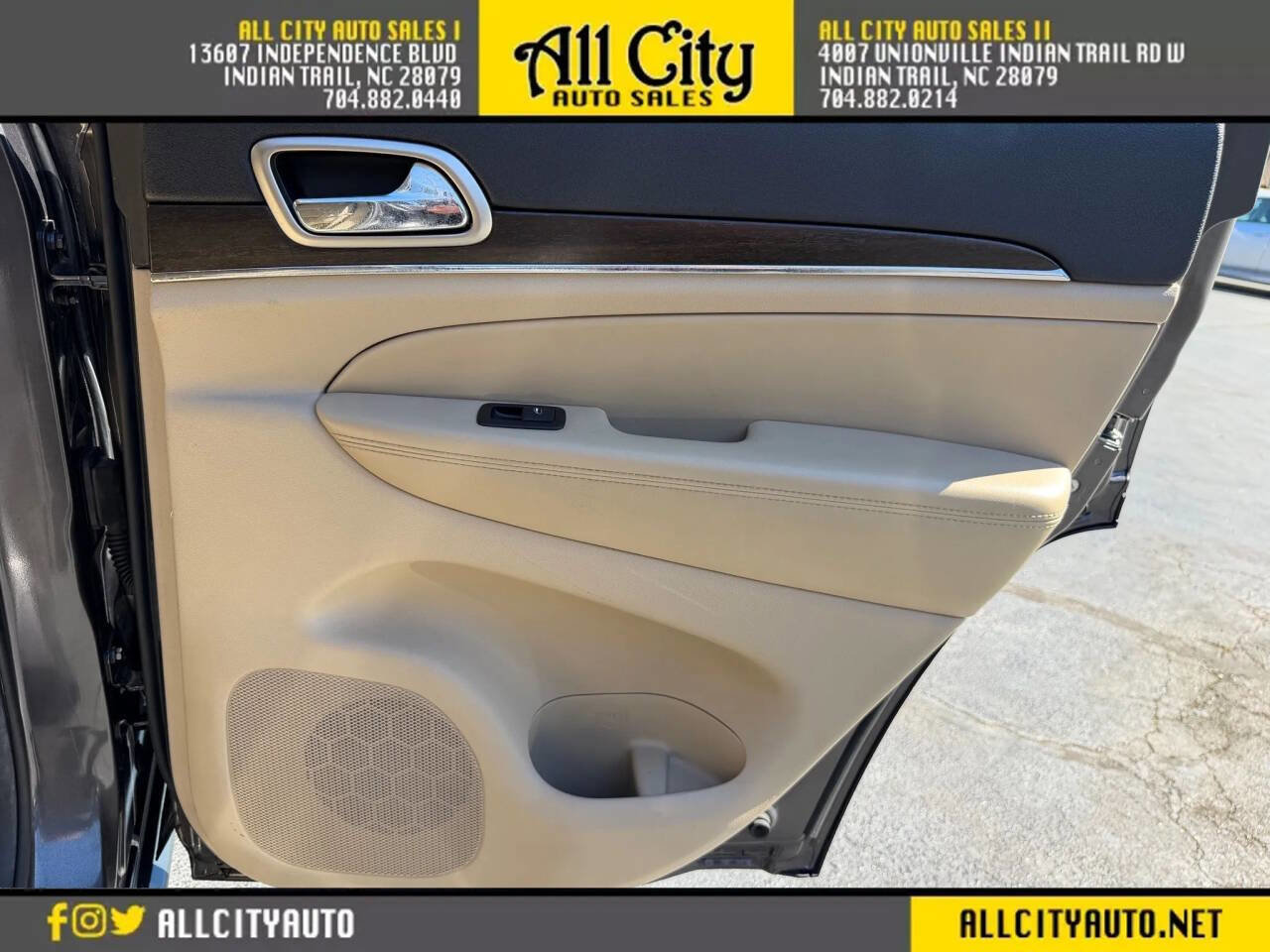 Used 2014 Jeep Grand Cherokee Limited RWD image 27