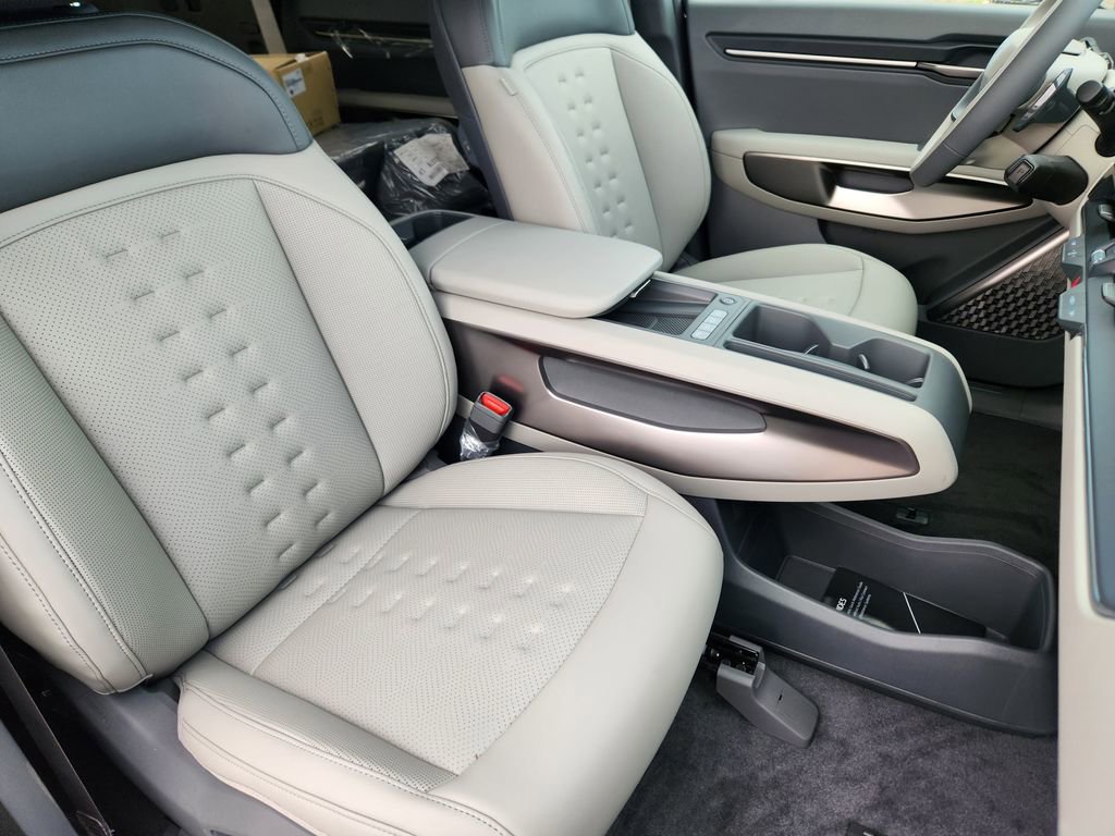New 2026 Kia EV9 Wind image 11