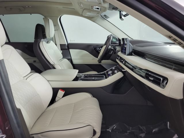 Used 2022 Lincoln Aviator Black Label Grand Touring AWD/4WD image 18