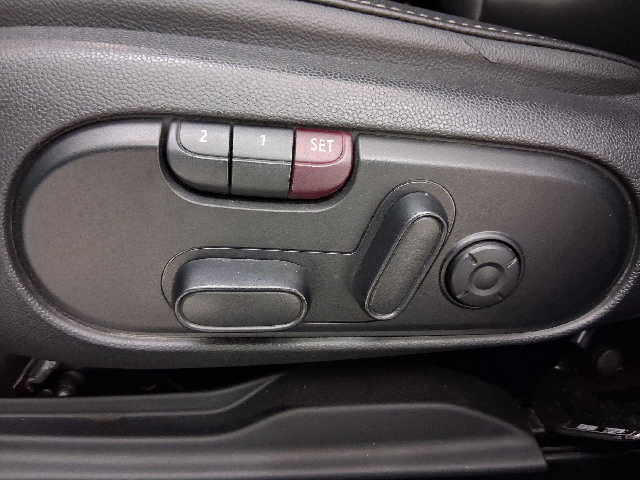 Used 2018 MINI Cooper Countryman FWD image 13