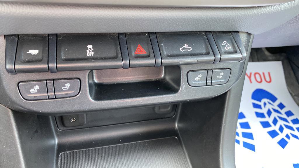 Used 2018 Chevrolet Colorado Z71 AWD/4WD image 19