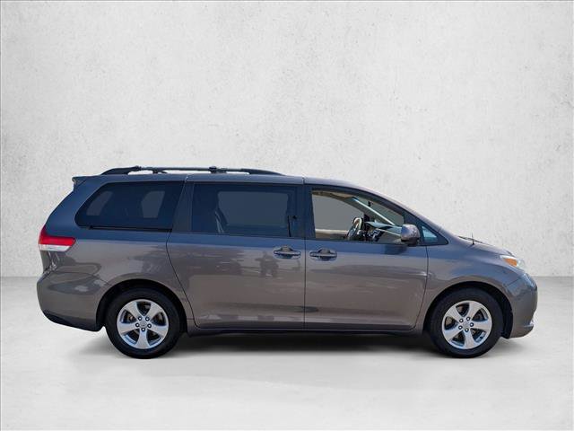 Used 2012 Toyota Sienna LE FWD video 4