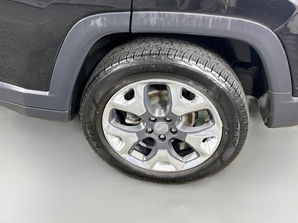 Used 2018 Jeep Compass Limited AWD/4WD image 34