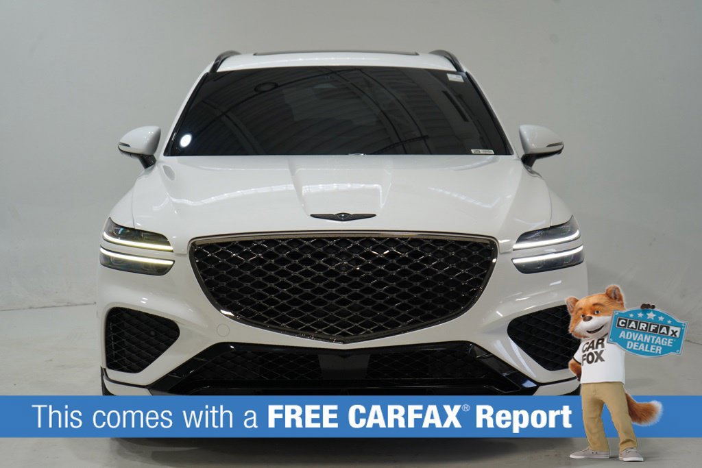 Used 2022 Genesis GV70 2.5T w/ Sport Prestige Package AWD/4WD image 2