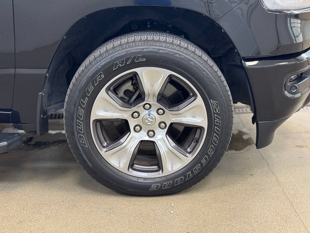 Used 2023 RAM 1500 Laramie AWD/4WD image 4