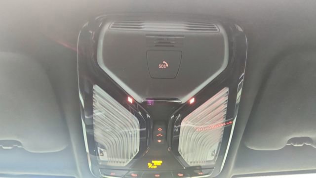 Used 2024 BMW X7 xDrive40i w/ M Sport Package image 63