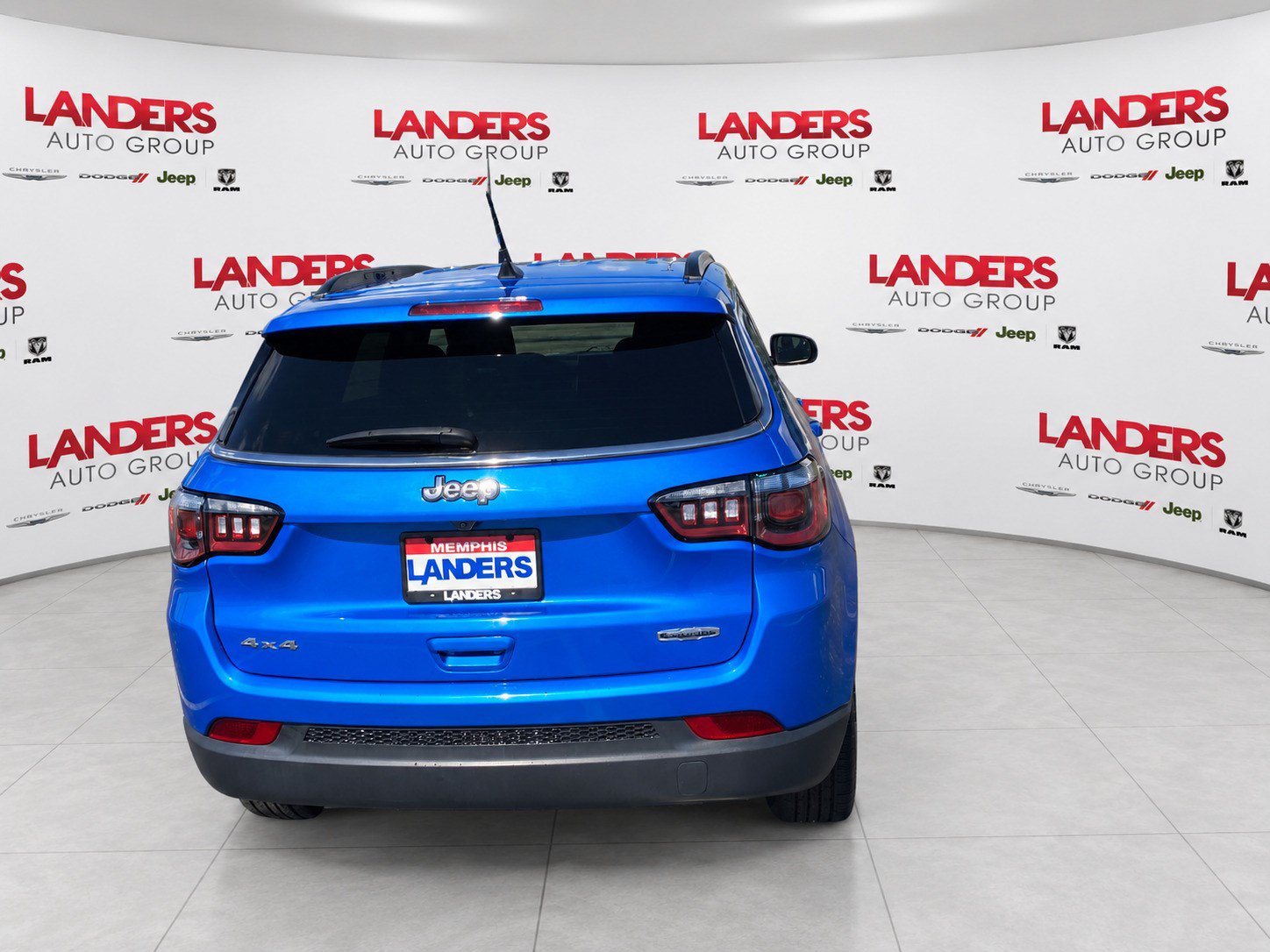 Used 2024 Jeep Compass Latitude AWD/4WD image 6