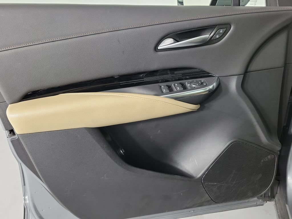 Certified 2024 Cadillac XT4 Luxury FWD image 19