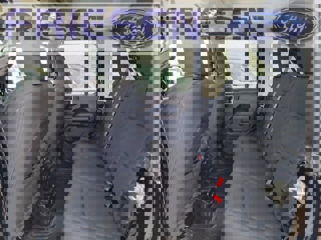 Used 2020 Jeep Wrangler Unlimited Sahara image 23