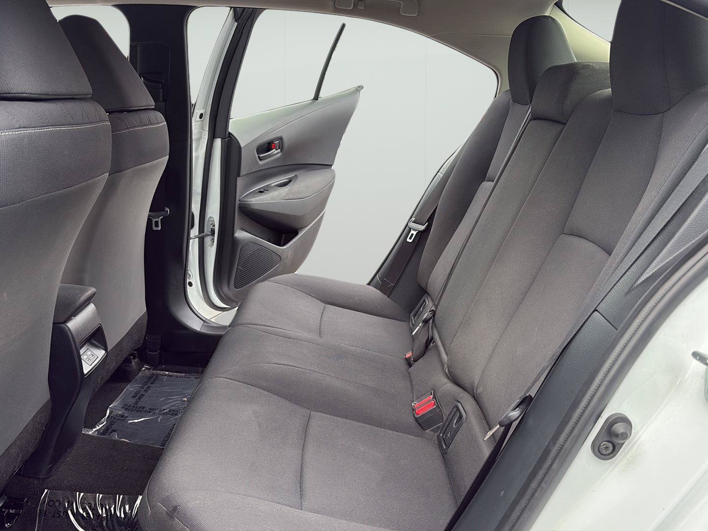 Used 2023 Toyota Corolla LE AWD/4WD image 18