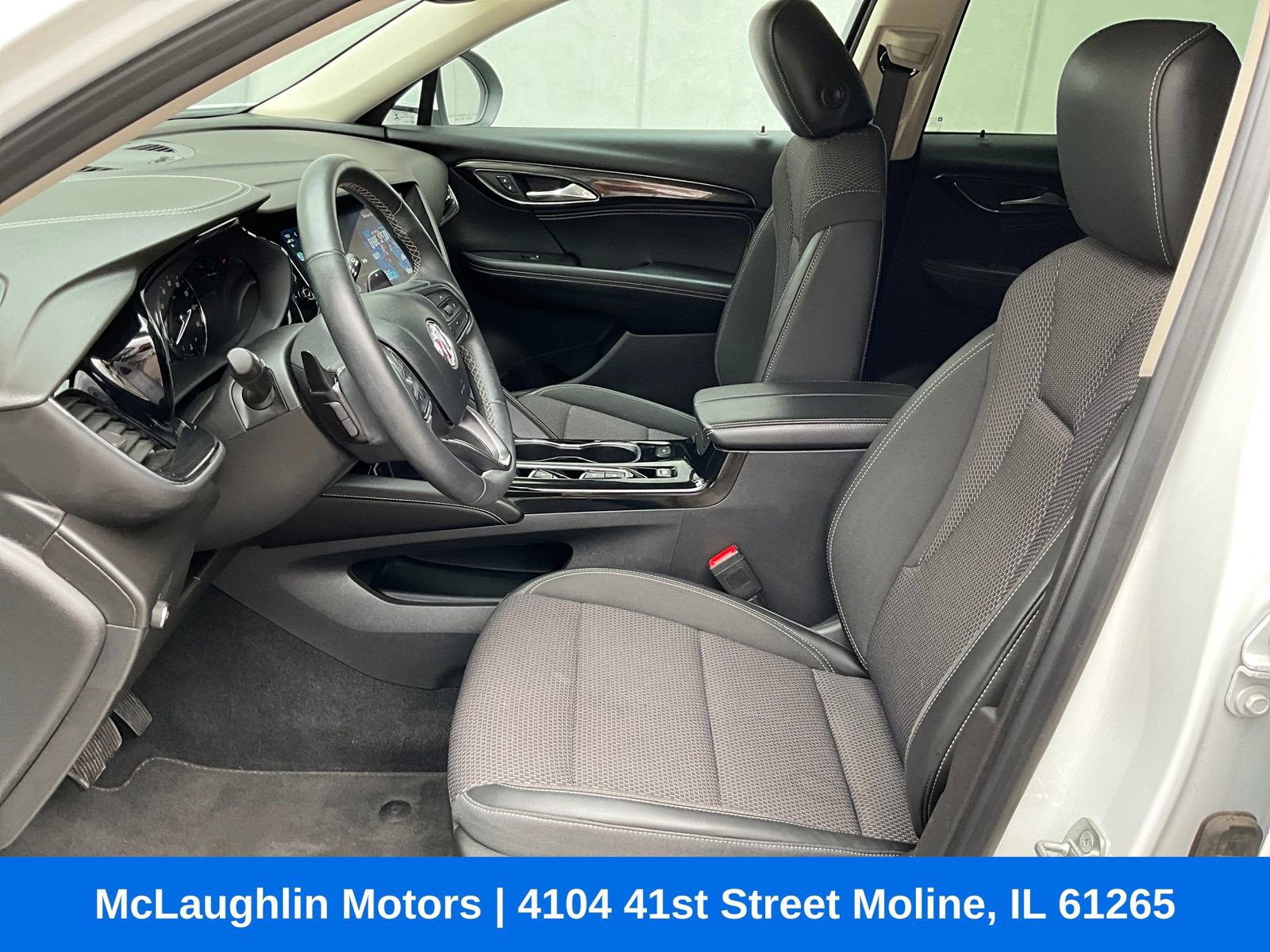 Used 2022 Buick Envision Preferred image 2