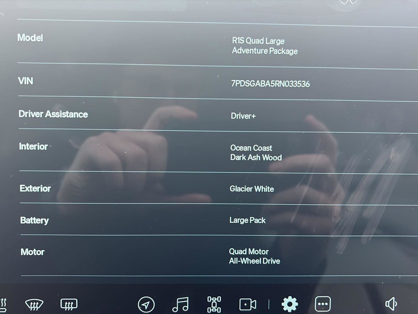 Used 2024 Rivian R1S Adventure image 63