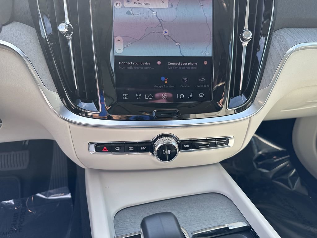New 2026 Volvo V60 B5 Cross Country Plus w/ Protection Package Premier image 25