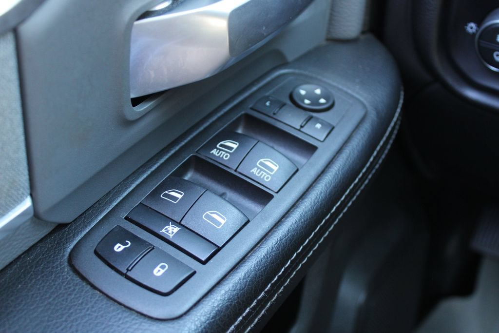 Used 2022 RAM 2500 Big Horn AWD/4WD image 28
