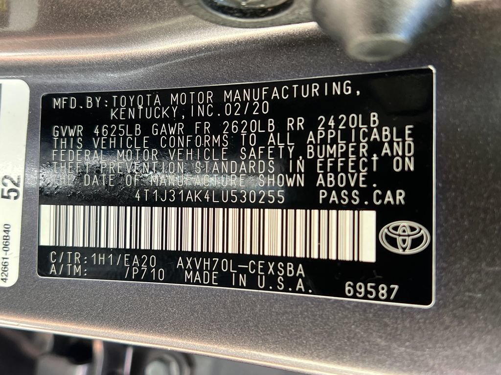 Used 2020 Toyota Camry SE w/ Sunroof Package FWD image 27
