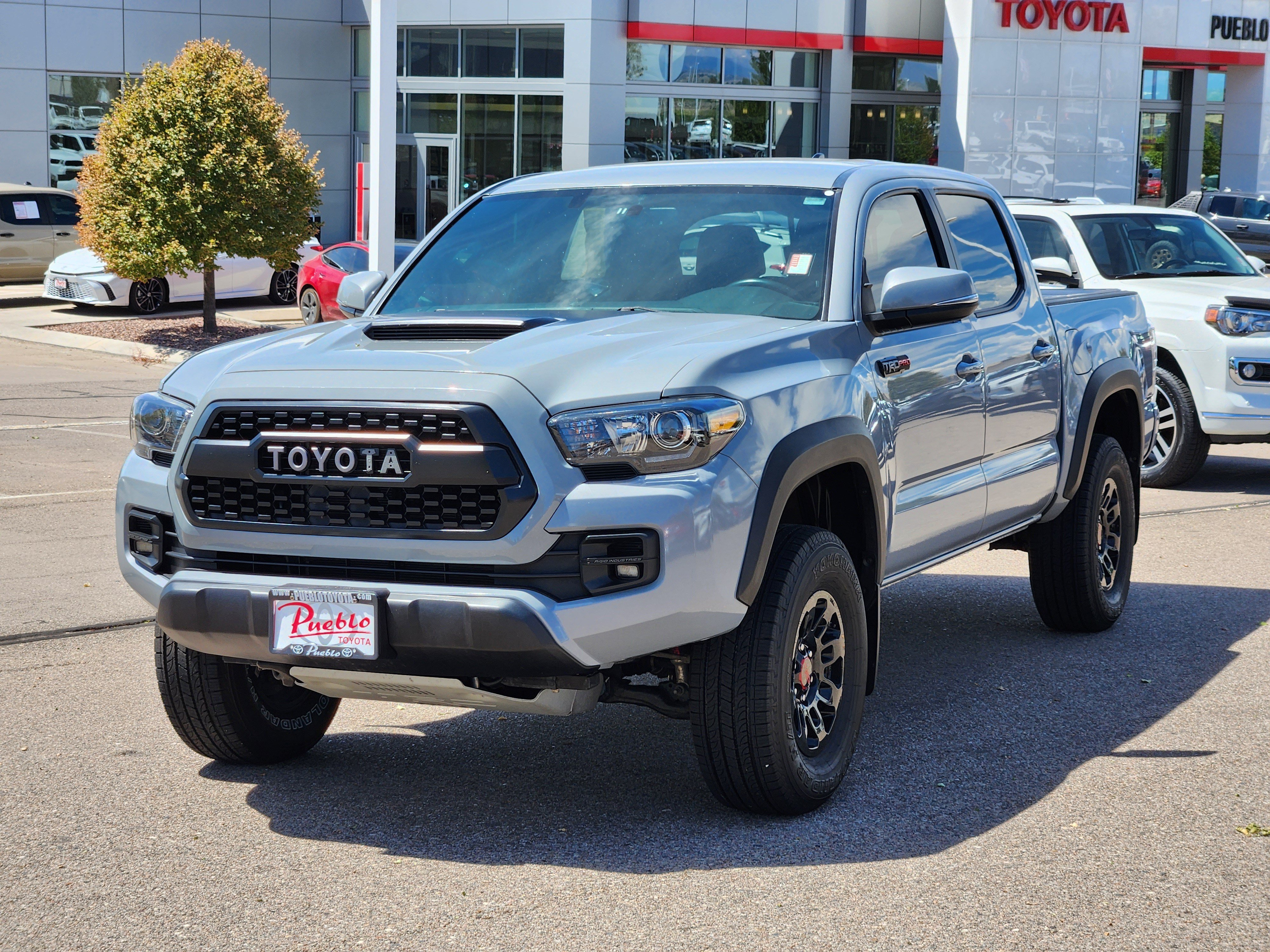 Used 2017 Toyota Tacoma TRD Pro AWD/4WD image 4