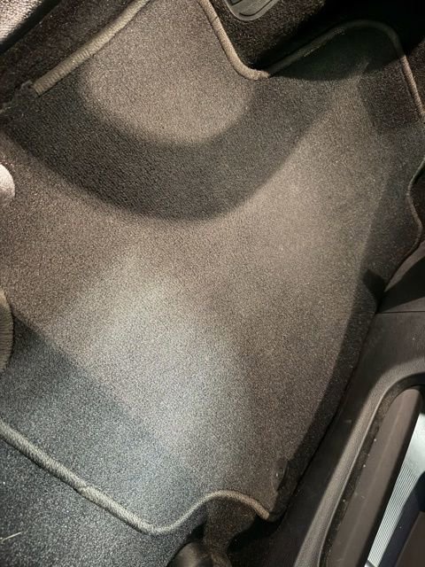 Used 2025 Chrysler Pacifica Limited image 17