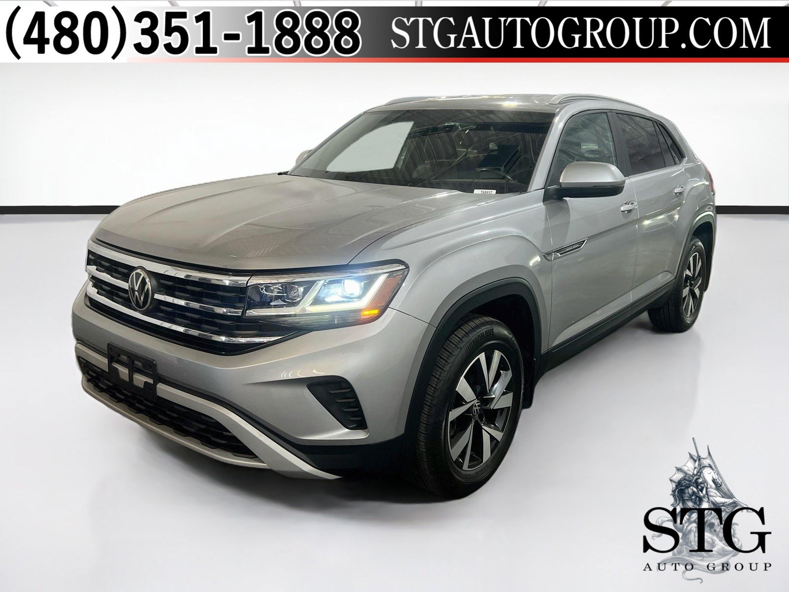 Used 2021 Volkswagen Atlas Cross Sport SE FWD image 1