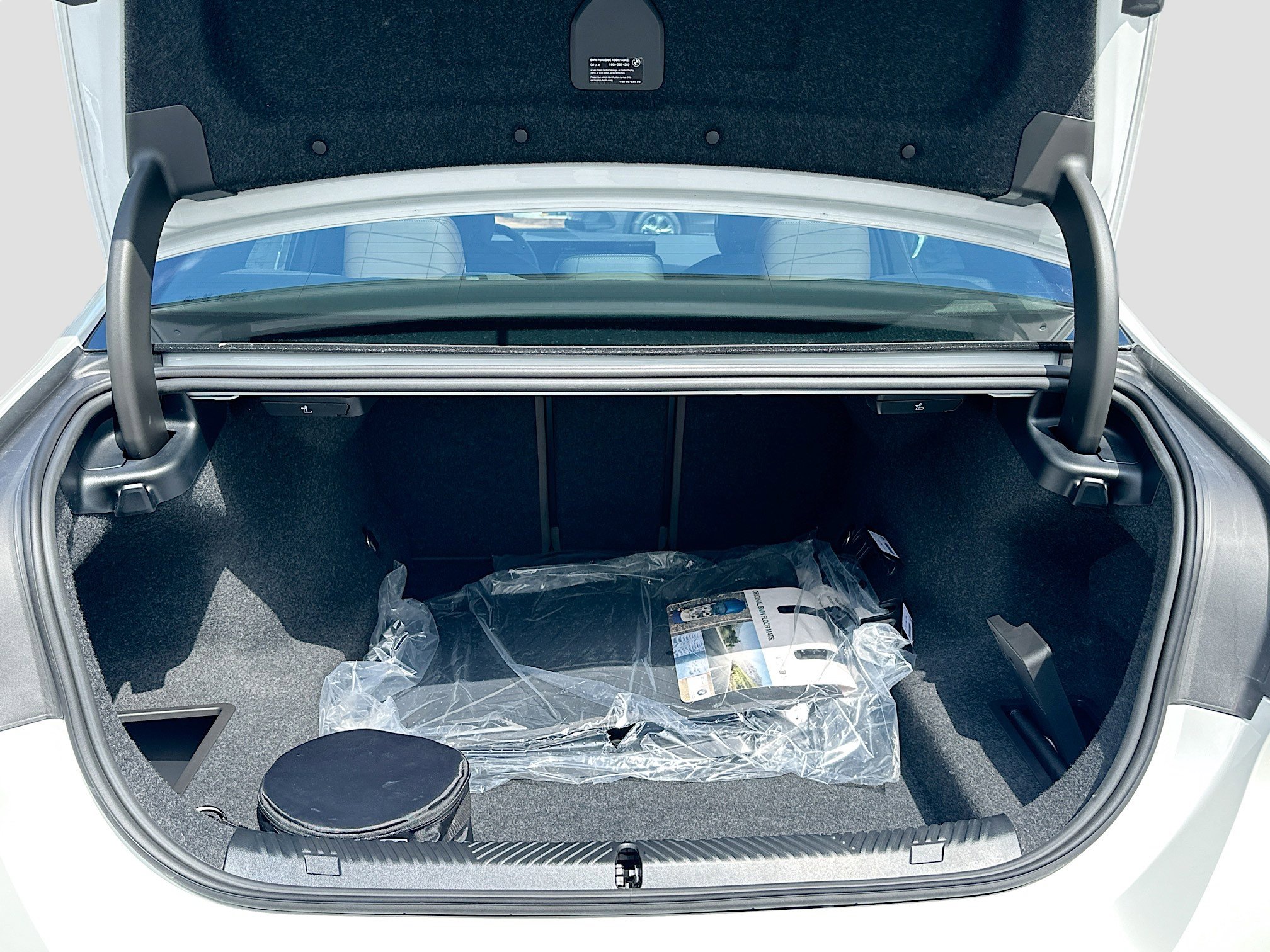 New 2026 BMW 530i w/ Premium Package image 22