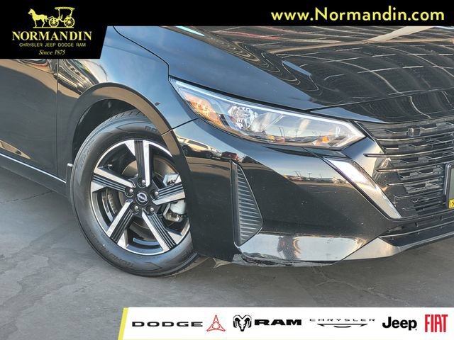 Used 2024 Nissan Sentra SV w/ All-Weather Package FWD image 5