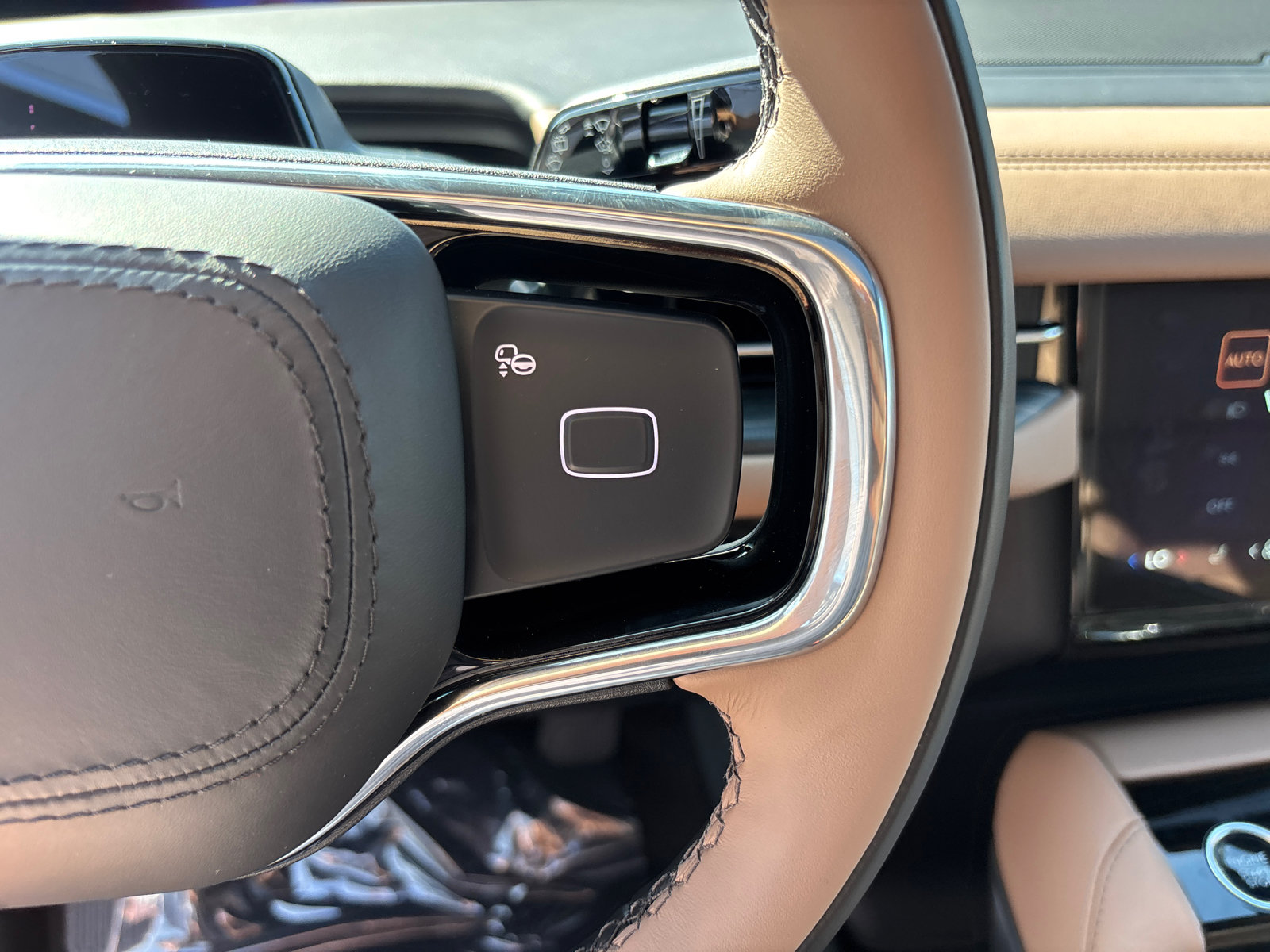 New 2027 Lincoln Navigator Black Label AWD/4WD image 17