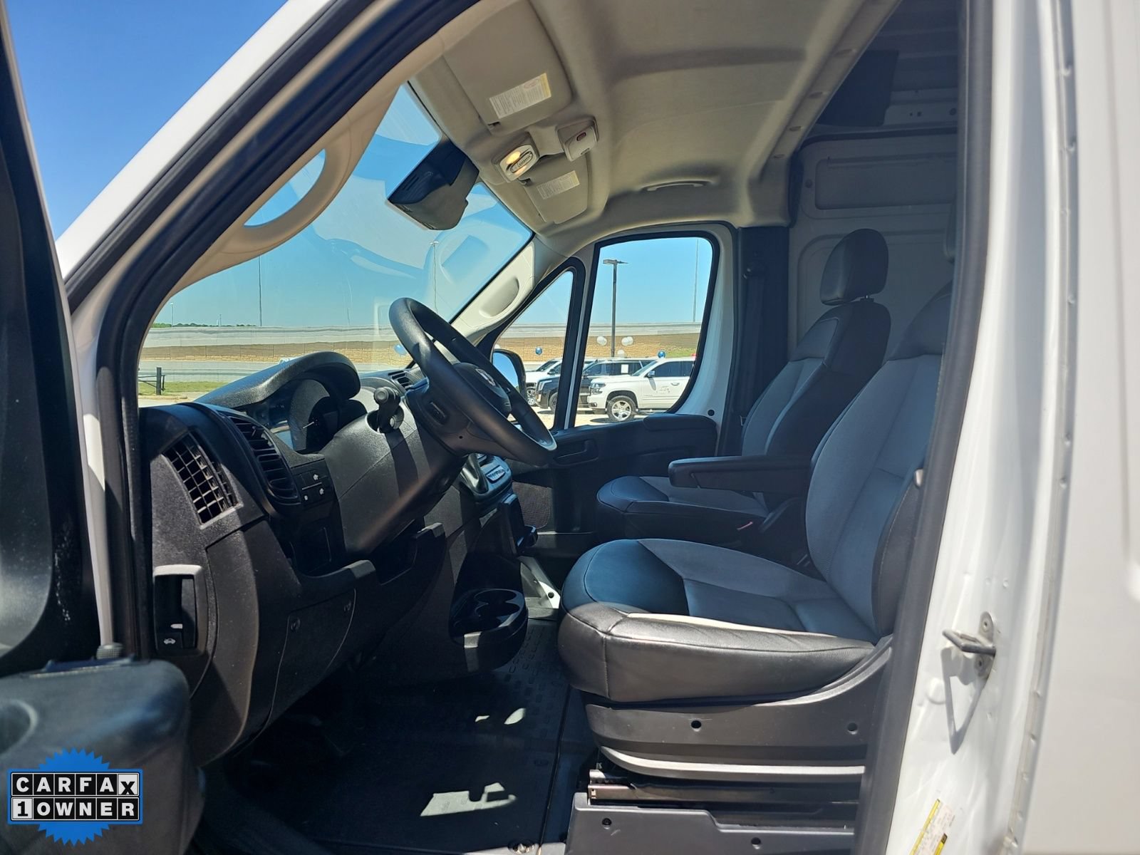 Used 2025 RAM ProMaster 2500 w/ Convenience Group FWD image 7
