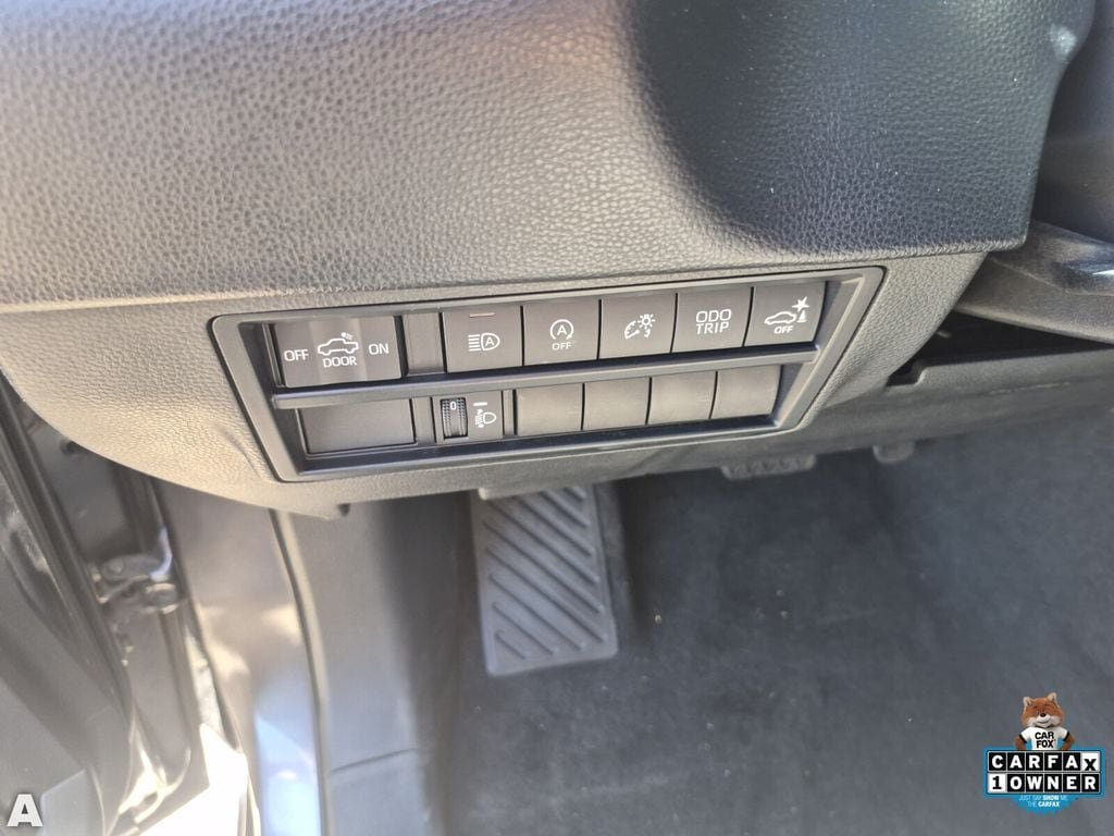 Used 2023 Toyota Tundra SR5 w/ SR5 Convenience Package AWD/4WD image 18