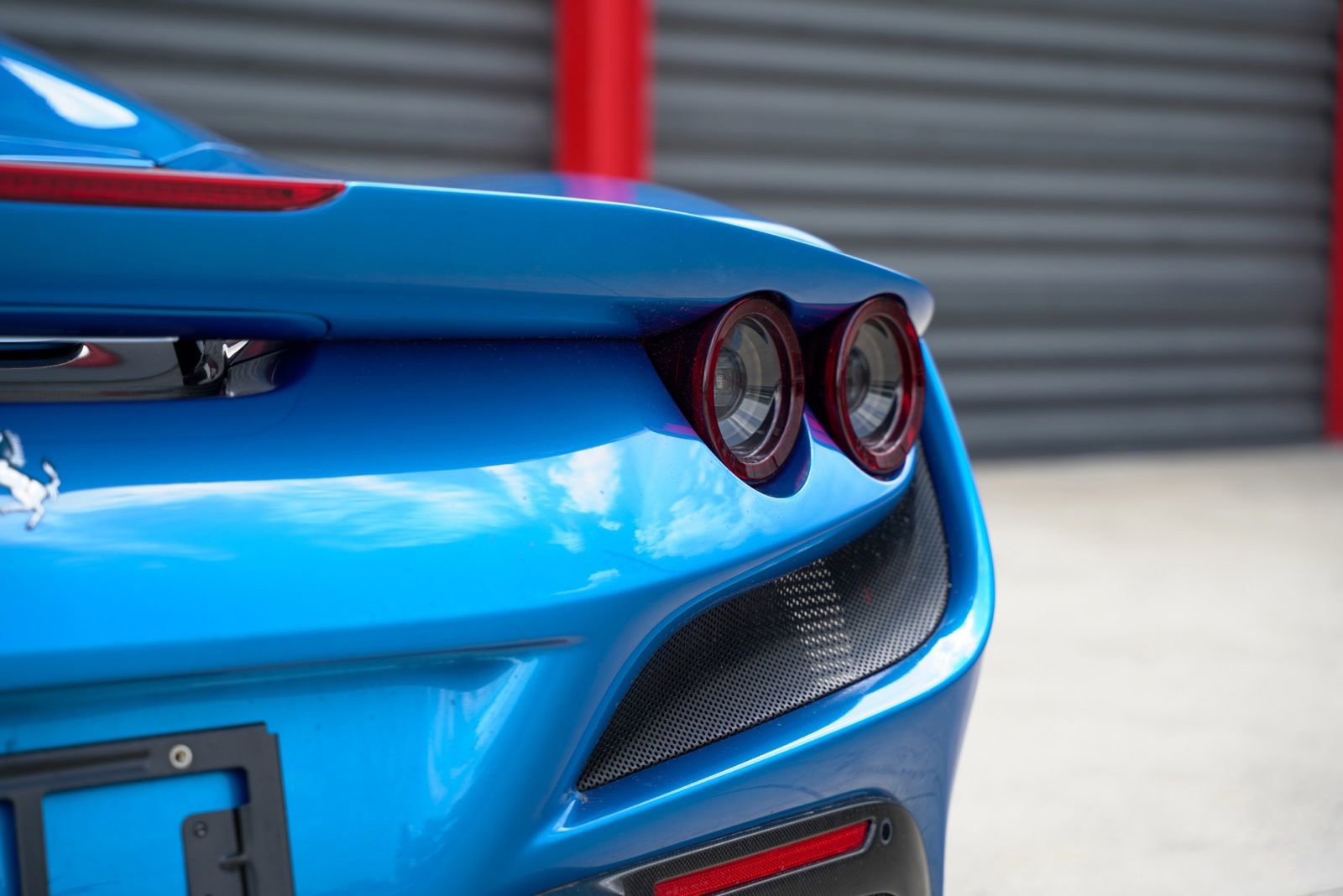 Used 2022 Ferrari F8 Tributo RWD image 9