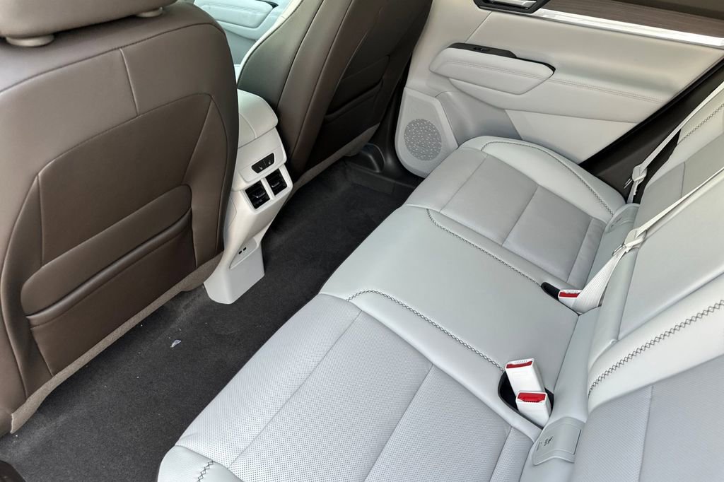 New 2026 GMC Terrain Denali AWD/4WD image 9